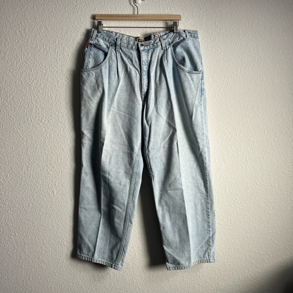 Vintage Mens 40x30 jeans Bugle Boy classic style Baggy fit Gold crest light blue